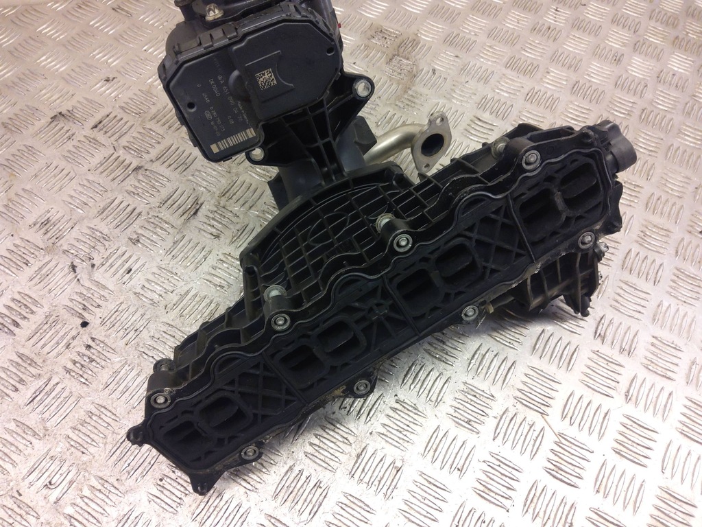 фото №9, Mercedes-benz a w176 2016 колектор всмоктуючий