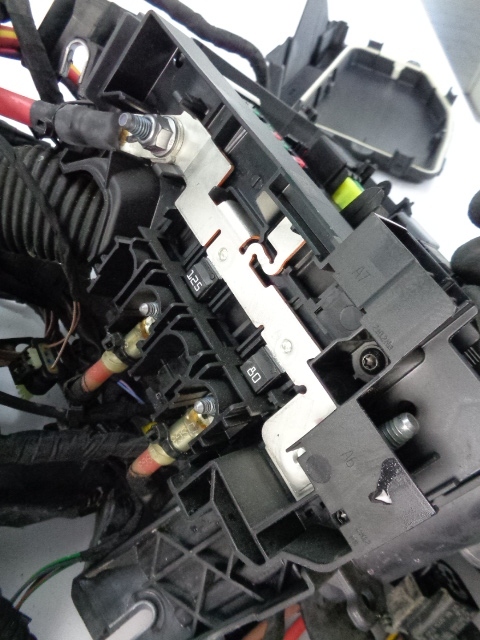 Електропроводка відсік двигуна mercedes eqa 250 w243 2021 rok Недорого