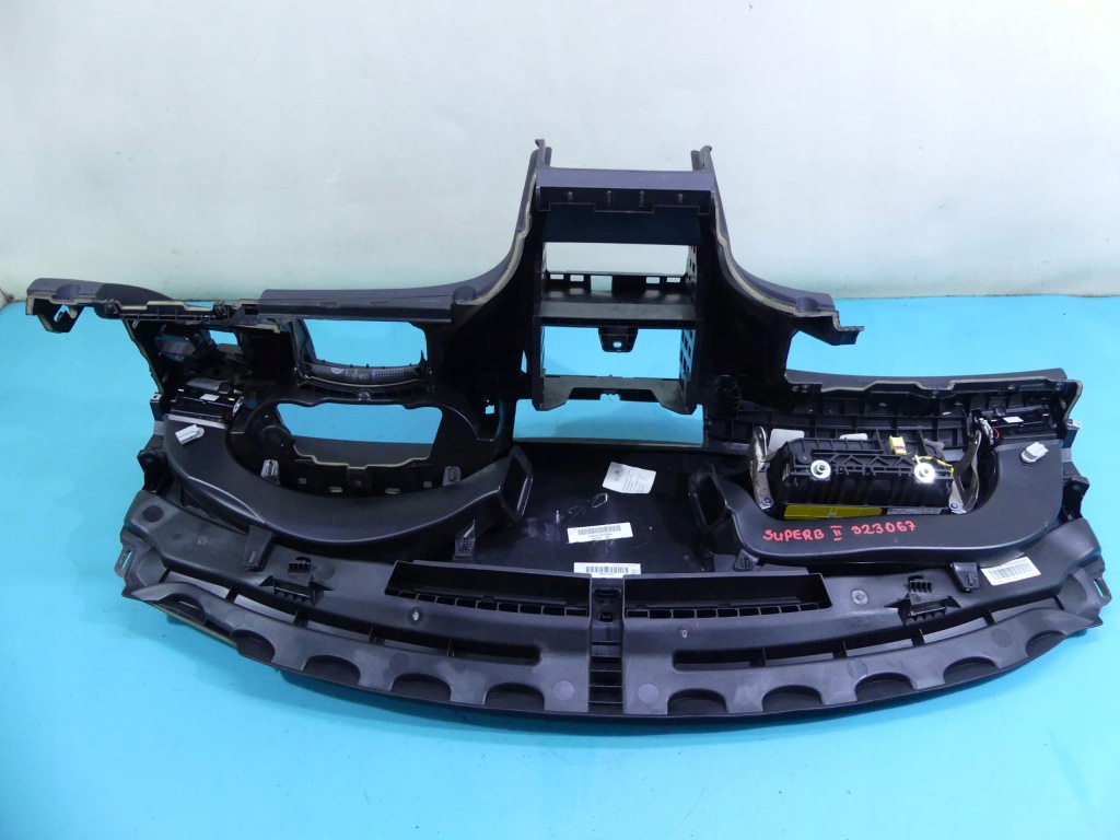 фото №9, Приборная панель приборная skoda superb ii lift 15r оригинал подушка безопасности пассажира
