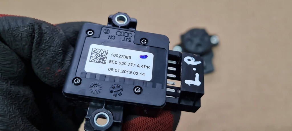 фото №8, Sq5 80a q5 переключатель reguracji сиденье 8e0959777a a4 b9 8w q5 a6 q7