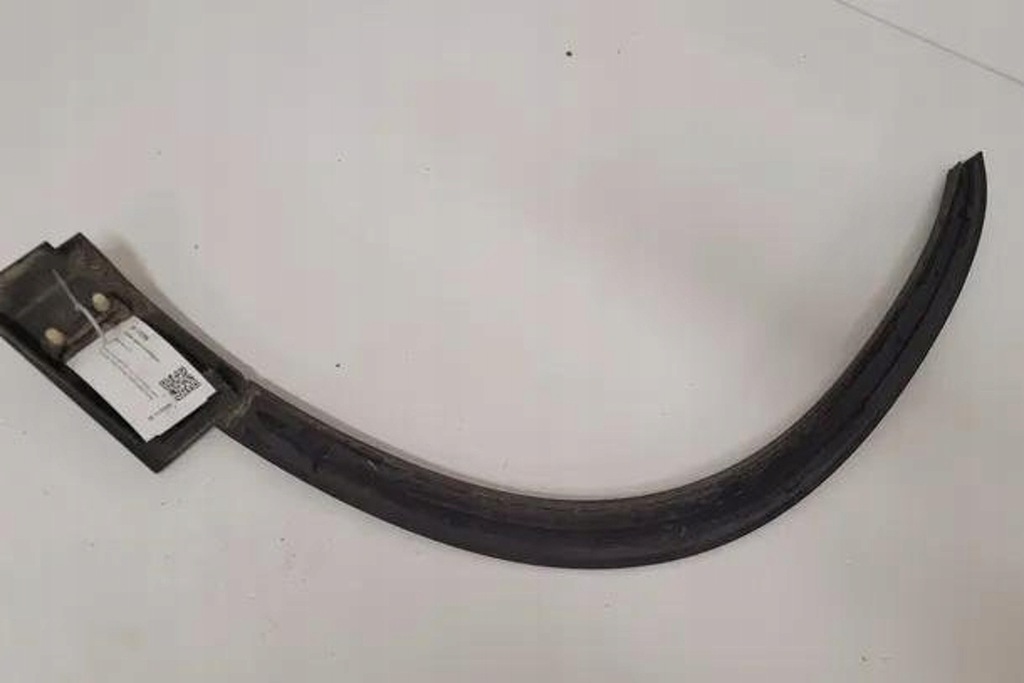 фото №8, Молдинг заднего правого крыла skoda karoq nu7 57a854820b 0.0l бензиновый