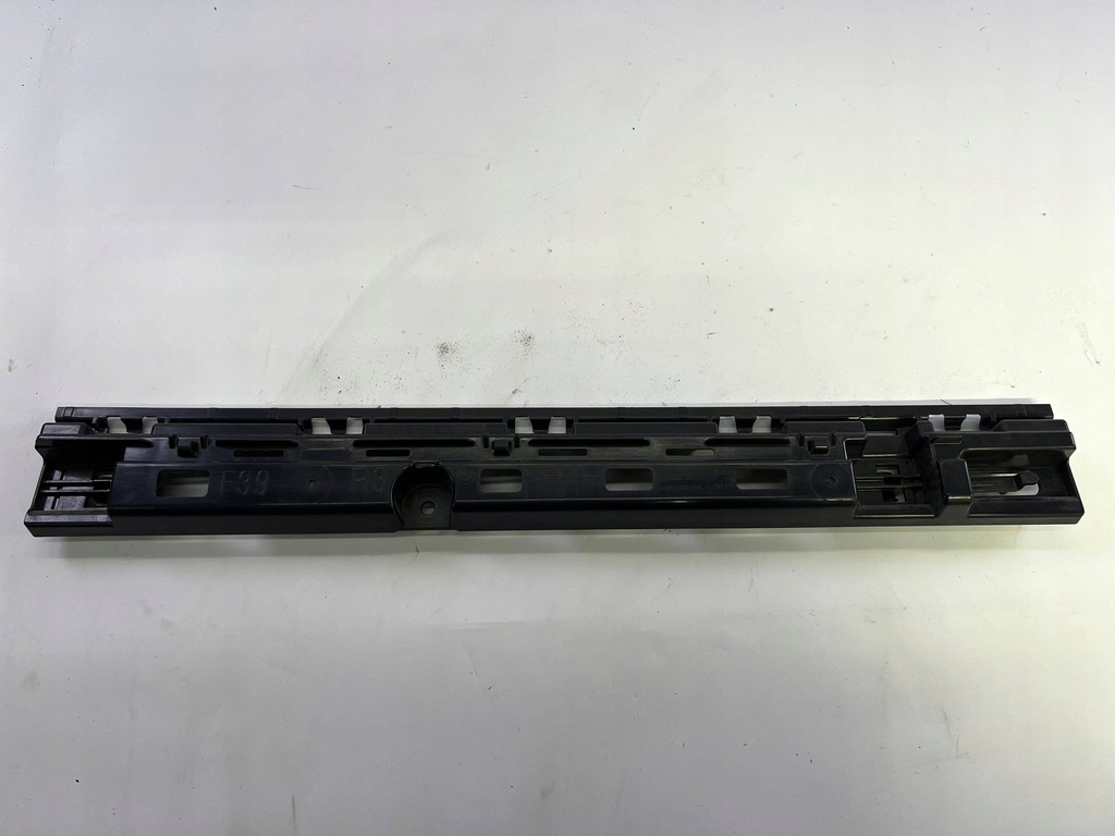 фото №1, Кронштейн порог prawer r3 bmw x2 f39 7426450