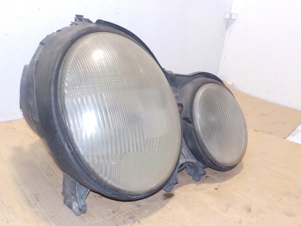 фото №1, Лампа правий перед фара mercedes-benz clk w210