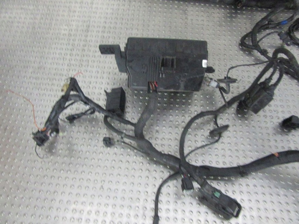 фото №5, Hyundai genesis coupe 3.8i 2016 электропроводка жгут двигателя