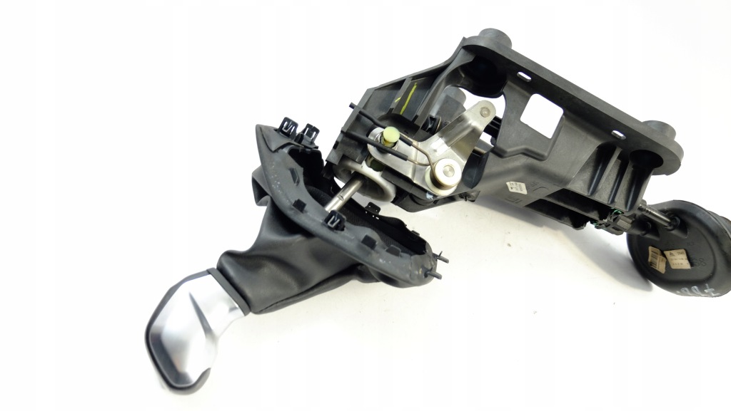 Peugeot 2008 1.6 vti вибірник передач троси Ціна