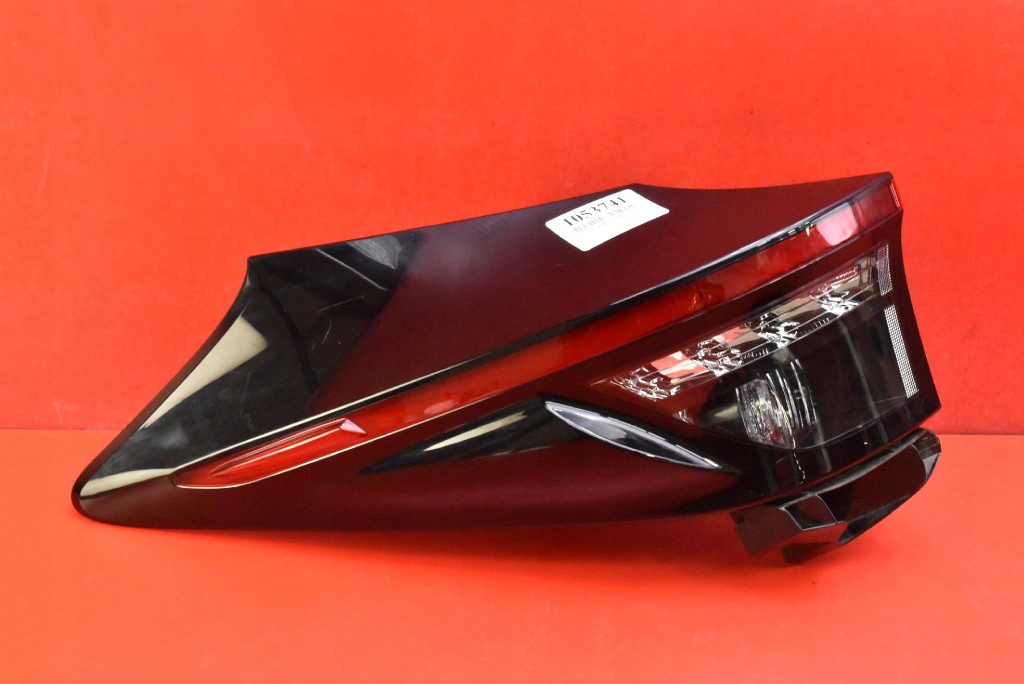 фото №1, Лампа ліва задня задня led 81560-0de20 toyota yaris cross 20-25