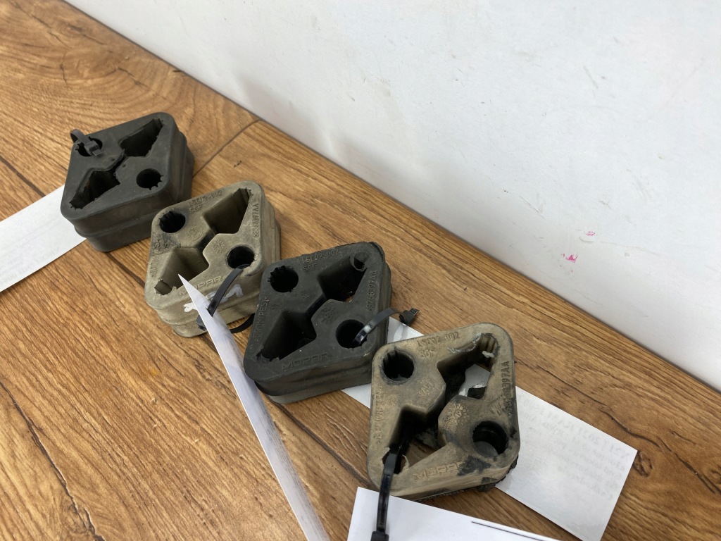 Кронштейн кронштейн выхлоп глушителя ram 1500 2019+ usa в Украине