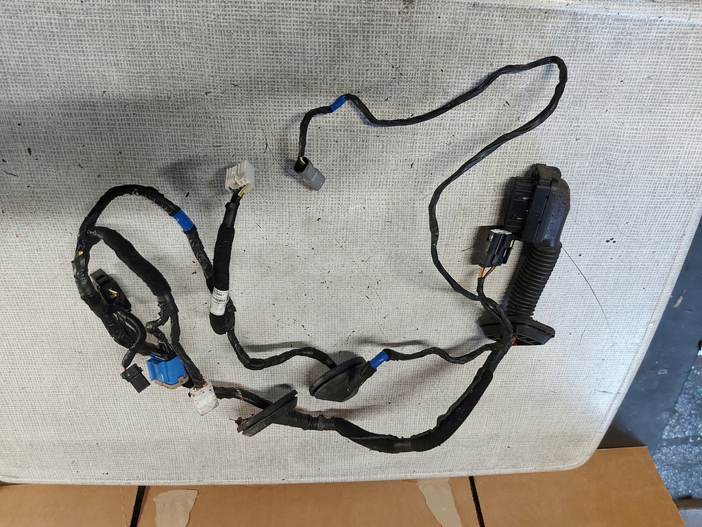 фото №1, Kia ceed ii lift электропроводка дверь правый перед keyless 91616-a2270