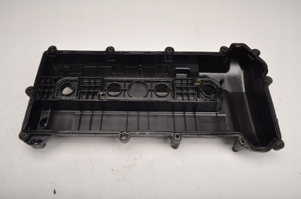 фото №9, Volvo s40 ii v50 c30 c70 2.0 16v 146km крышка клапанов p0 5s6g-6k272 bb