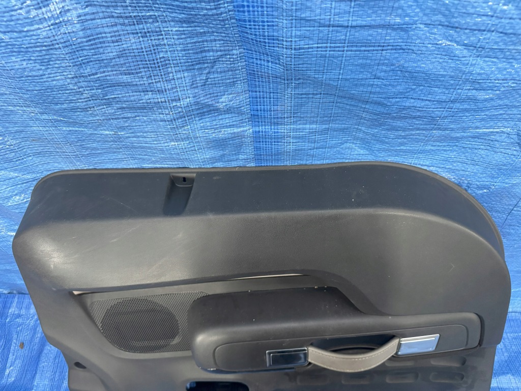 фото №10, Обшивка дверь левый перед citroen c3 iii 9812904277 9813809077