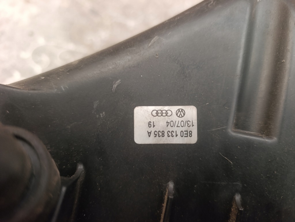 Корпус фильтра воздуха audi a4 b5 1.8 t 8e0133835a с Разборки