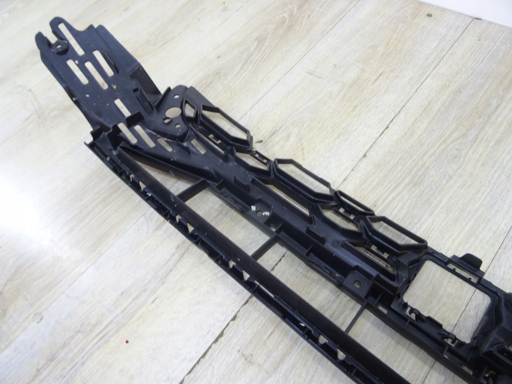 Купить Решётка бампера перед audi a3 8y рестайлинг  8y0807647d llu