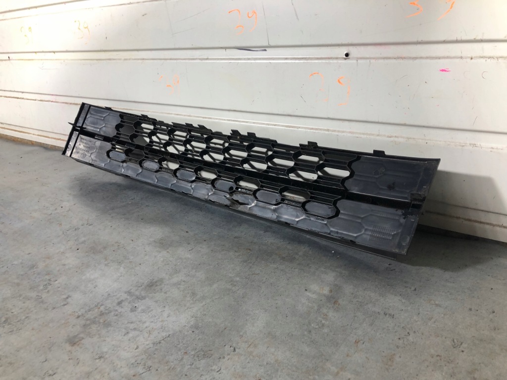 фото №9, Octavia 3 iii lift 2017-2020 решітка бампера середня передня