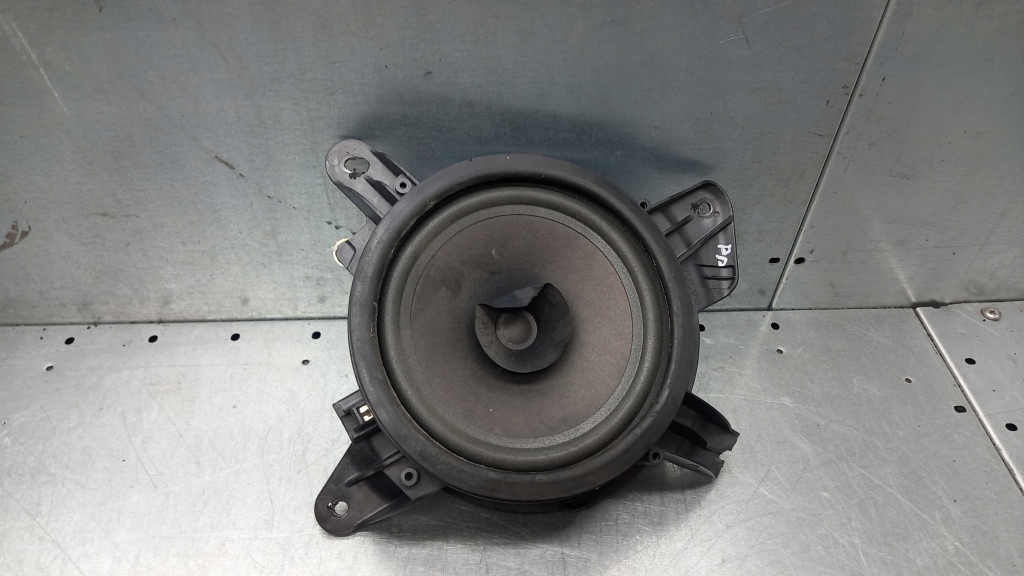 фото №1, Динамік правий перед volvo v70 ii lift 05r 2.4b 30679500