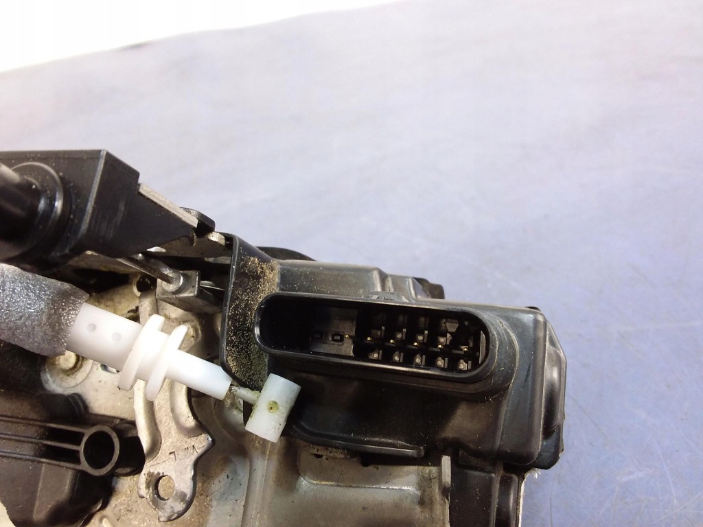 фото №3, Volvo xc60 ii замок дверь перед левый 6 pin