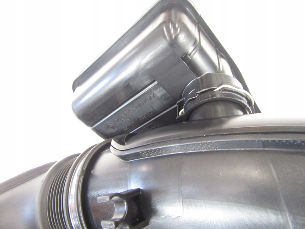 фото №5, Шланг повітря труба резонатор bmw 5 f07 f10 f11 518d 520d n47 184km