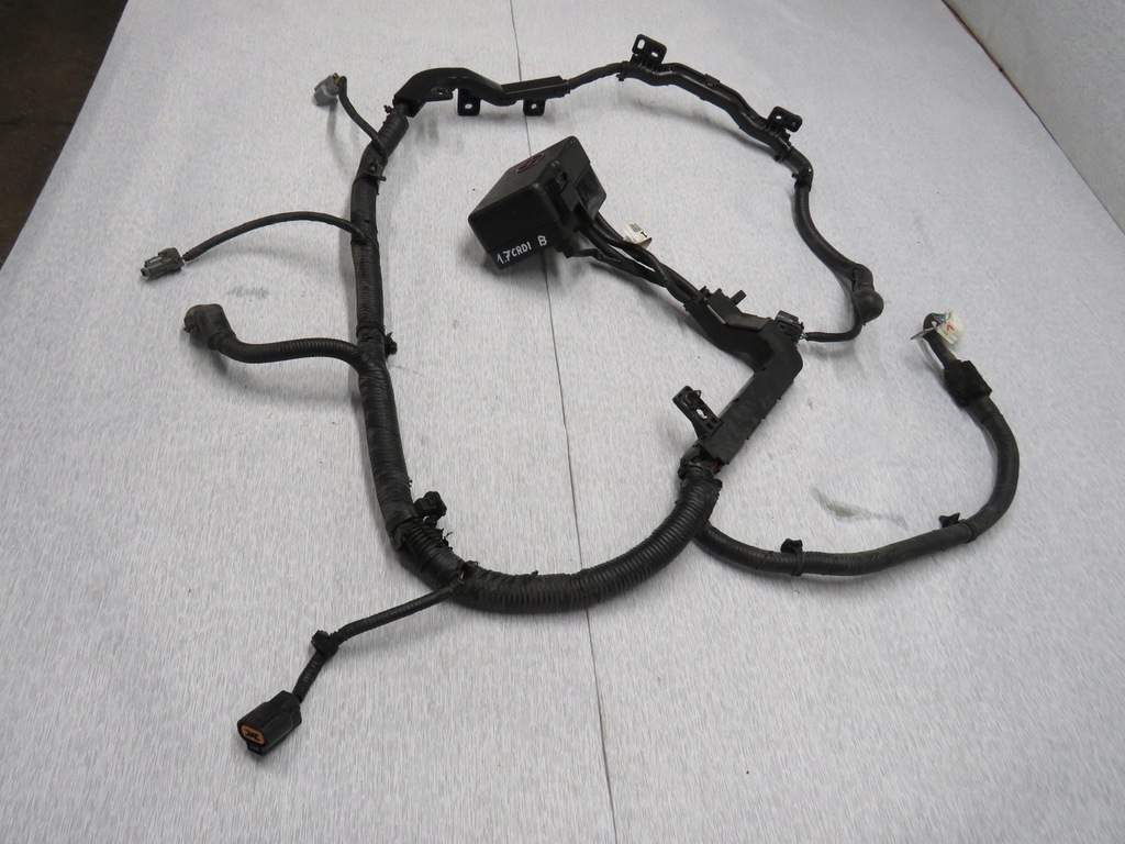 фото №10, Kia sportage iii 1.7 crdi клема плюсова 91850-3u311