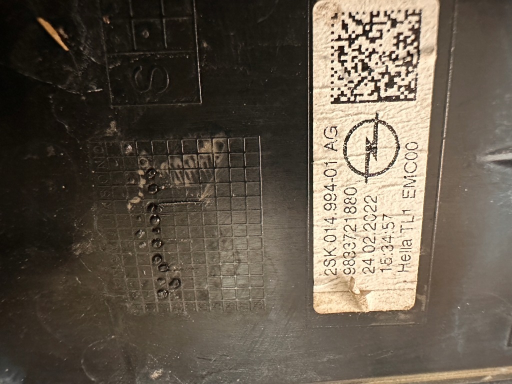 Фара задний  led opel mokka b 2 2 9833721880 Доставка