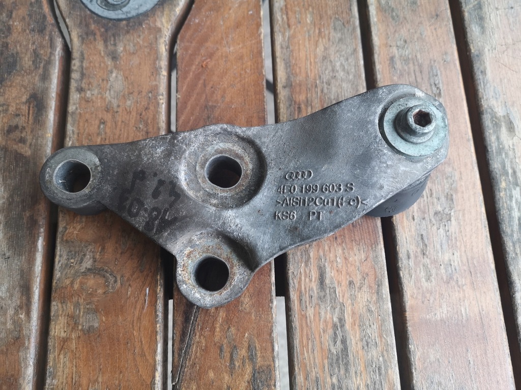 фото №6, Audi a8 d3 кронштейн кронштейн двигателя 4e0199603s