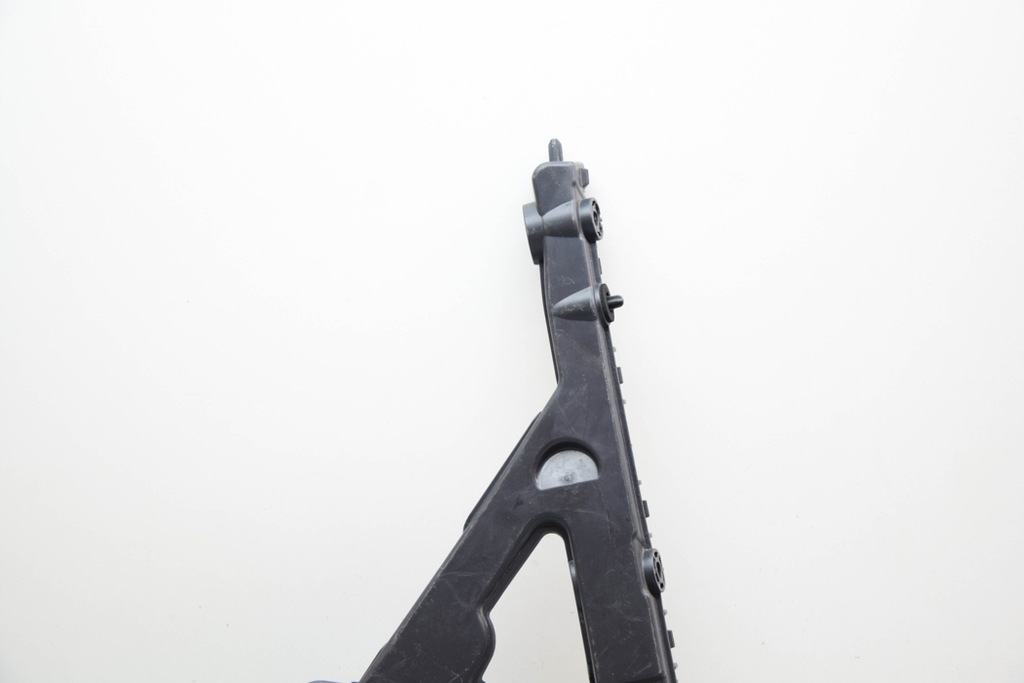 фото №10, Левый направляющая заднего бампера land rover range rover velar l560