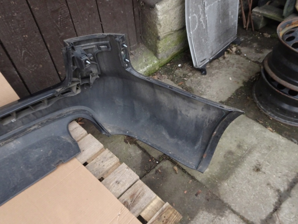 Audi a6 c6 бампер задняя kombi lz9y 4f9807511a Доставка