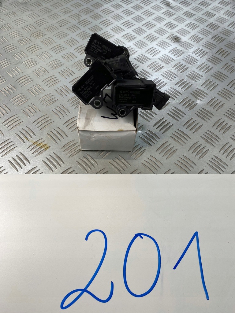 фото №1, Катушка зажигания citroen peugeot opel 1.2 thp