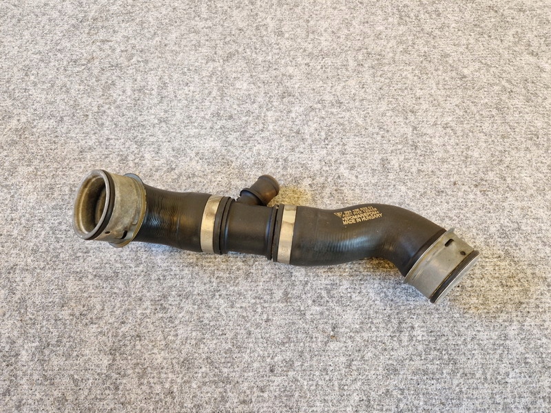 фото №1, Porsche 911 991 99110683301 труба інтеркулер оригінальний номер