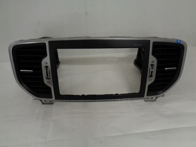 фото №1, Kia sportage iv рамка консоли радио обдув 84740-f14200