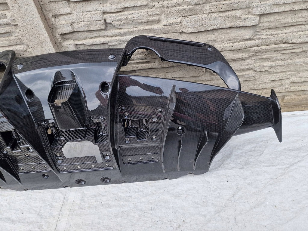 фото №10, Ferrari 488 pista бампер карбон дифузор