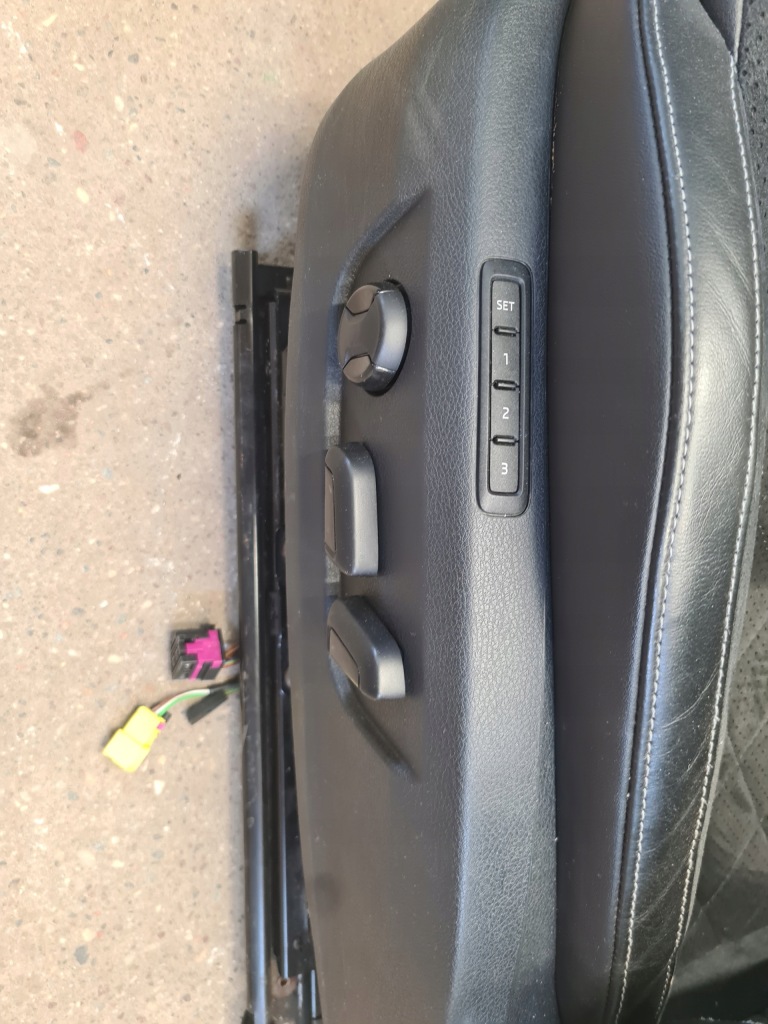 фото №11, Сидіння заднє сидіння шкіра шкіряний підігрів superb iii kombi sportline alcantara