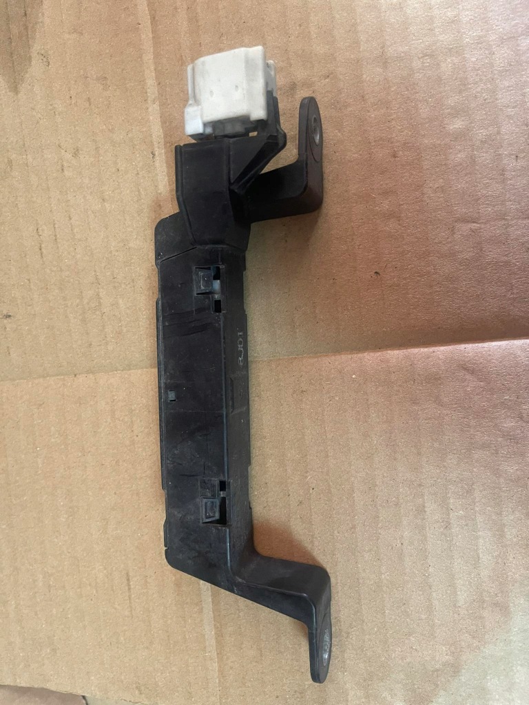 фото №1, Auris ii 12-16 модуль антенна smart key 89997-30070