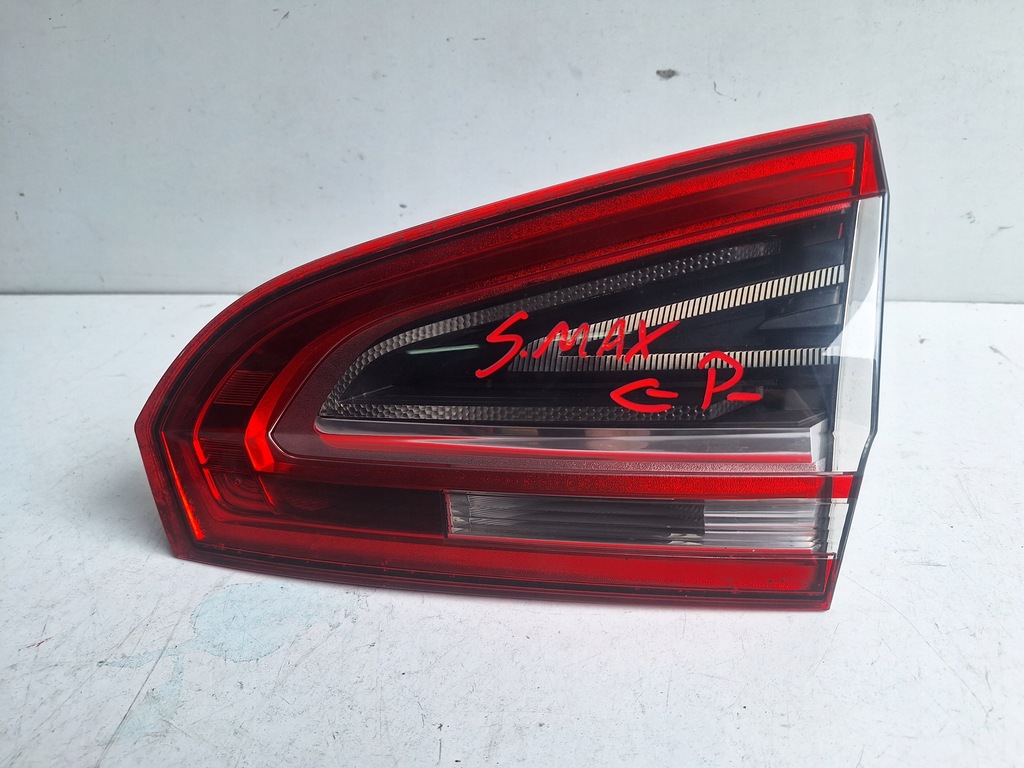 фото №1, Ford s-max mk1 lift 10-15 лампа права led кришка багажника