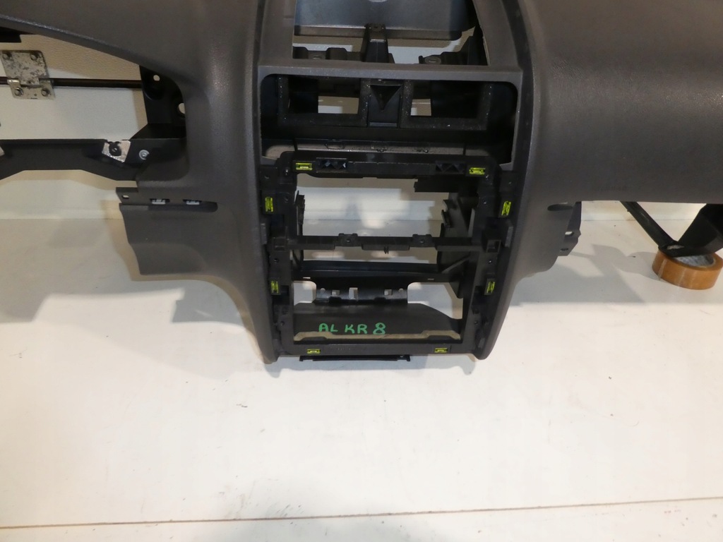 фото №8, Vw touran ii панель приладів консоль