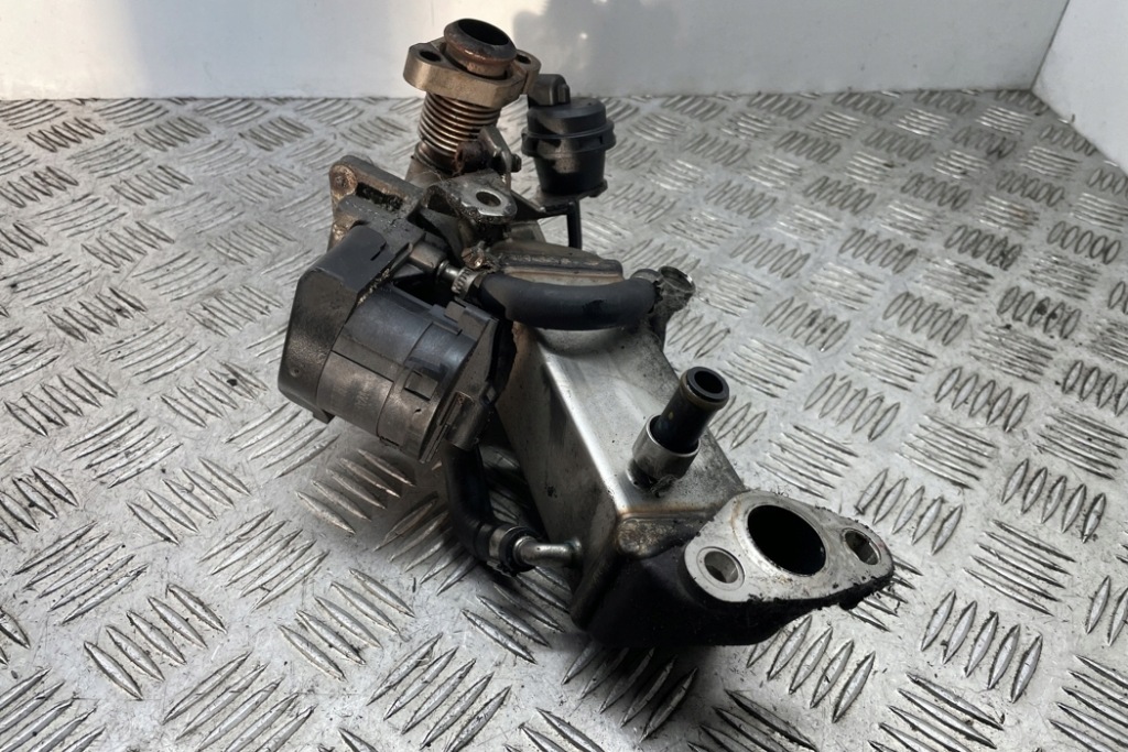 фото №8, Радиатор egr bmw 7 f01, f02 7805446 3.0l дизель 180kw 2009