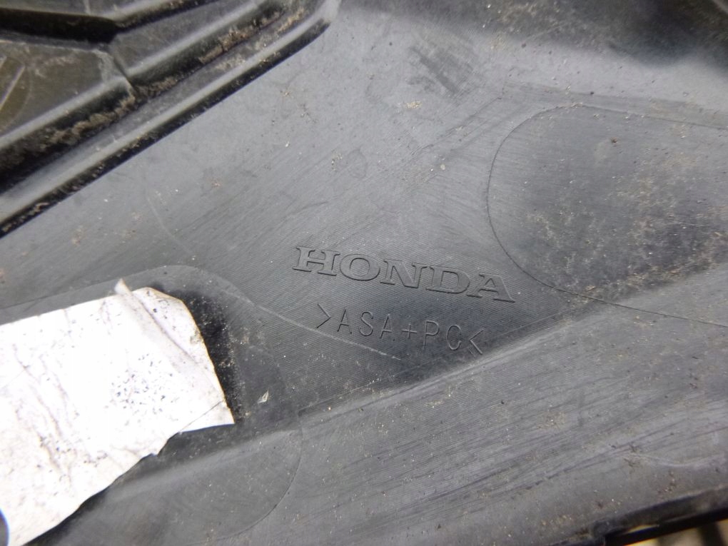 фото №6, Honda civic x 17- решётка бампера заднего правая