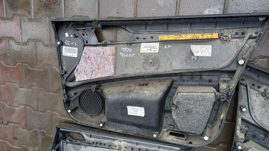 фото №9, Обивка дверь peugeot 407 06r 2.0hdi