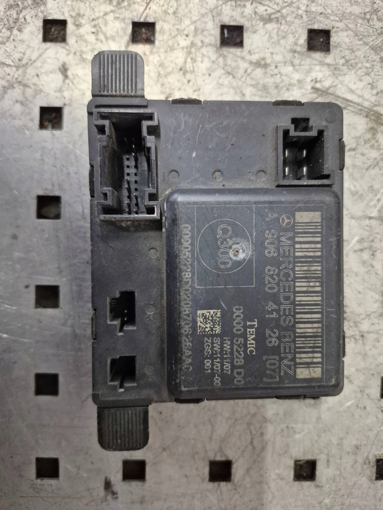 фото №1, Модуль двері mercedes-benz оригінальний номер a9068204126