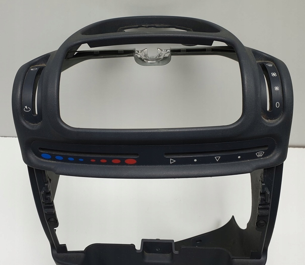 фото №2, Рамка защита радио консоли smart fortwo 450