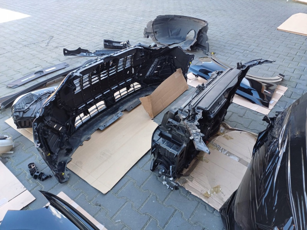 Купити Audi q3 83a ly9t s line капот бампер решітка радіатора підкрилок крила фара full led