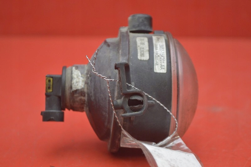 фото №6, Противотуманная фара правый перед передний 3m51-15k201-aa ford focus c-max mk1 1 i 03-07