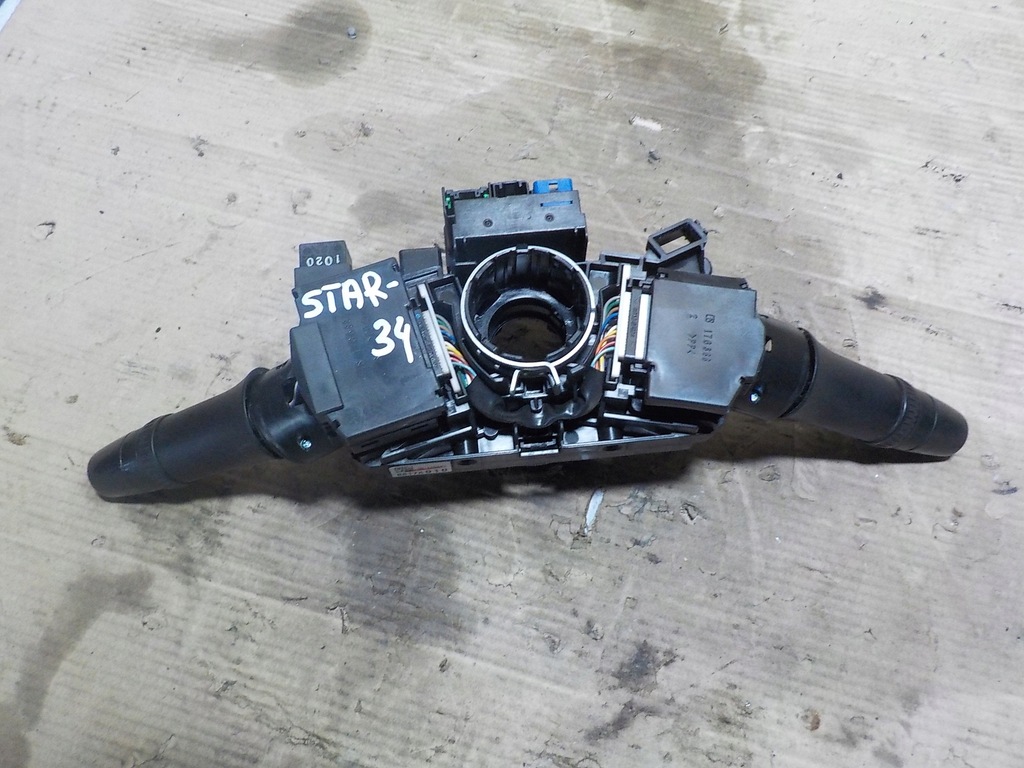 фото №1, Space star 1.0 перемикач комбінований 8617a010