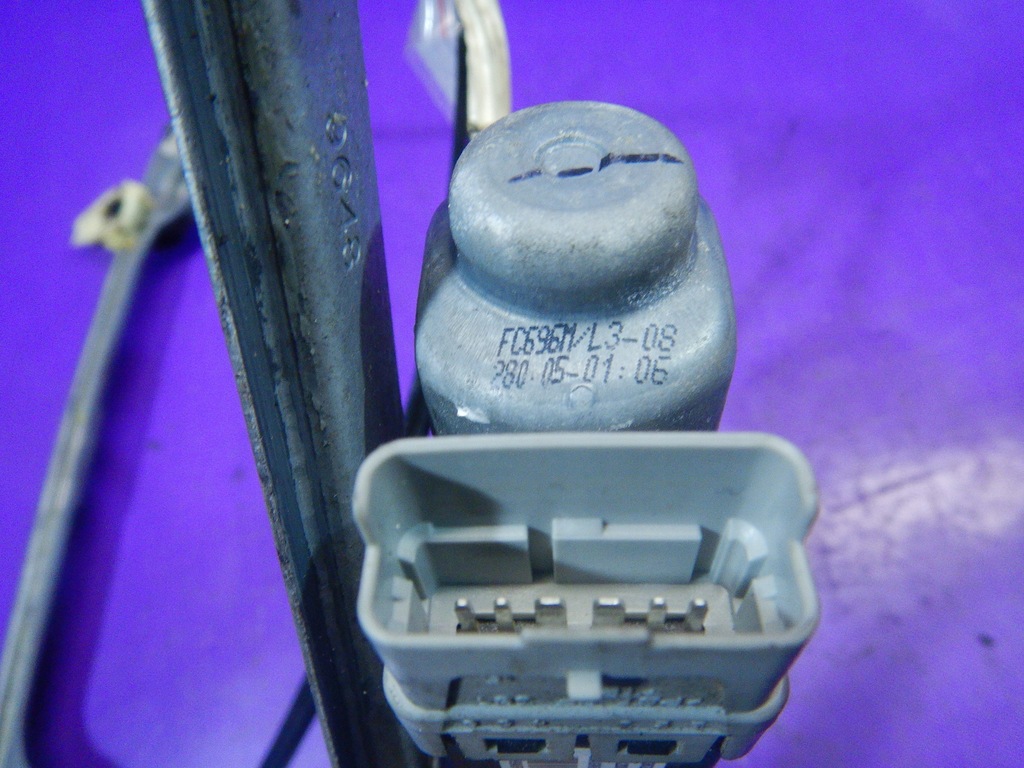 фото №4, Peugeot 1007 подъемник стекло правый 118355 6 pin