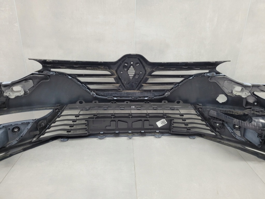 Бампер перед передній renault megane iv 4 16-20 Оригінал