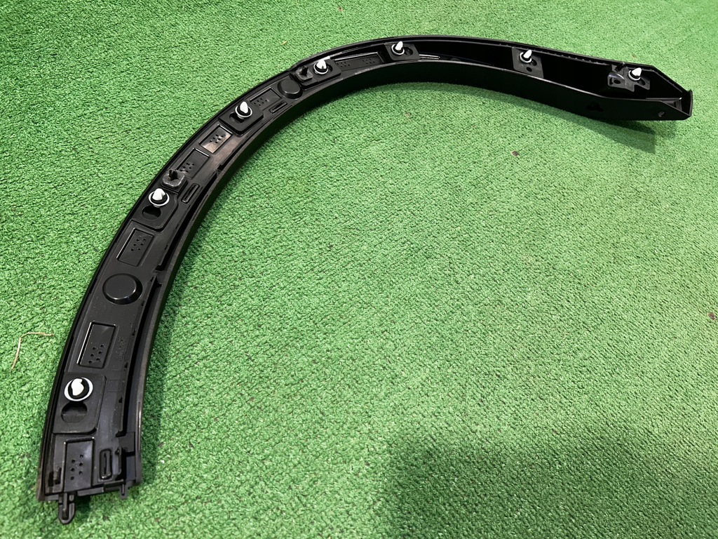 фото №7, Volvo xc40 молдинг na крыло левый задняя задняя левая 31448328