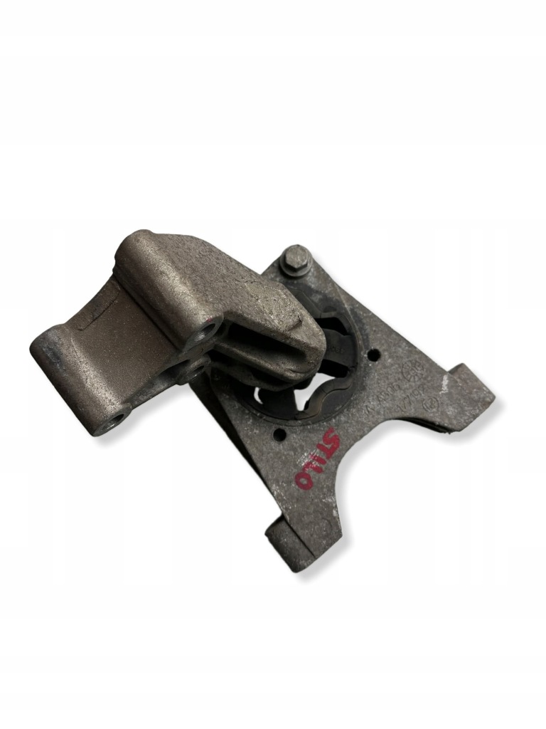 Купить Fiat stilo кронштейн двигателя 46832498