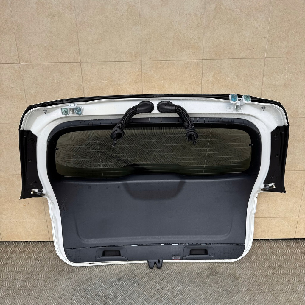 фото №5, Кришка багажника задня mercedes b-klasa w247 2019 rok