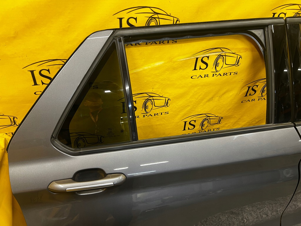 фото №9, Дверь правая сторона правый перед задняя ford explorer vi carbonized gray 2022r