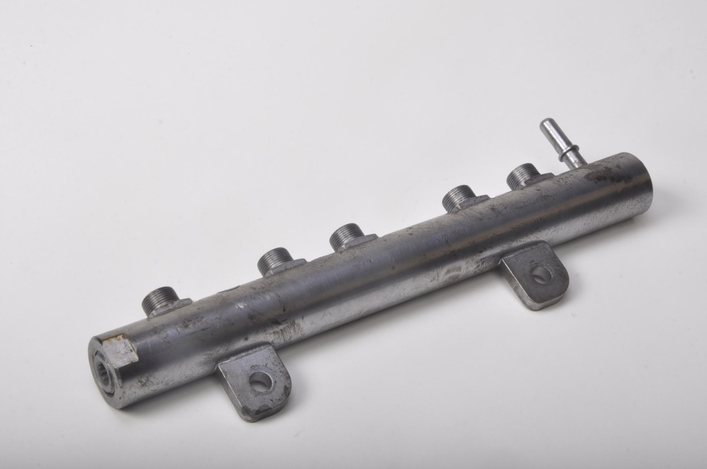 фото №1, Ghibli iii 3.0 d молдинг упорскування 0445216044