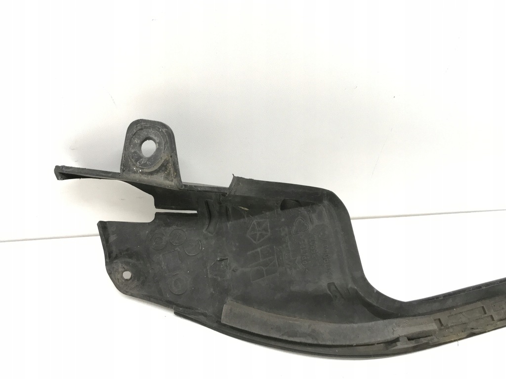 фото №9, Dodge nitro молдинг скло перед права лобове