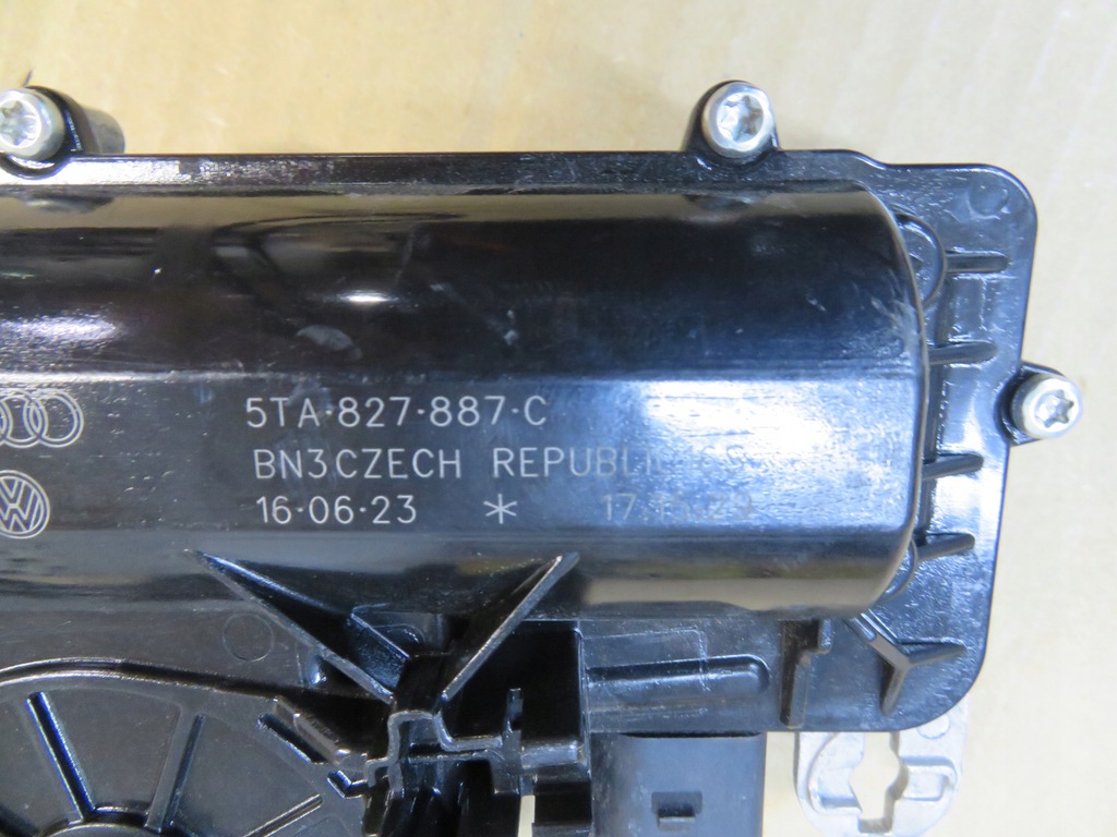 фото №10, Audi q3 f3 доводчик замка крышки багажника 5ta827887c